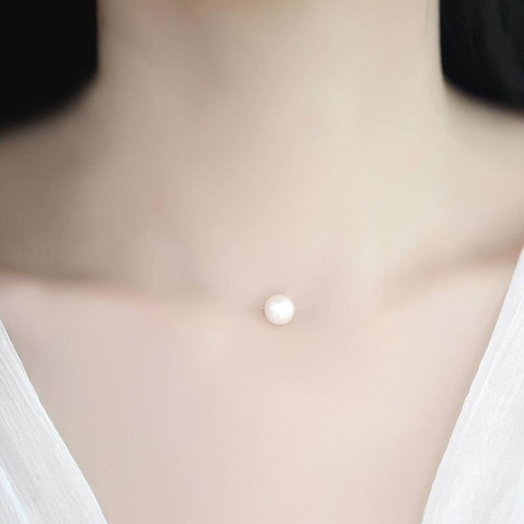 Pearl invisible neckace - Picture 1 of 3